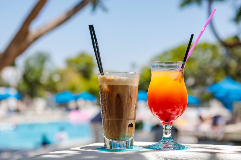 Aliathon Resort - Bar