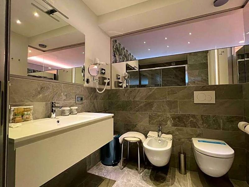 International Beach Hotel - Genel