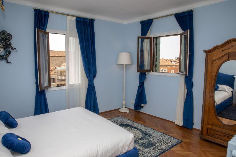 Palazzo Paruta - Oda