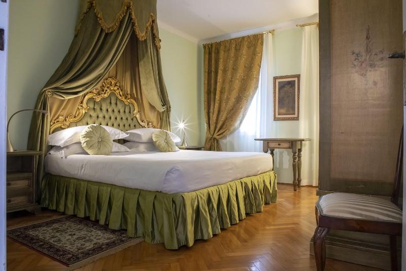 Palazzo Paruta - Oda