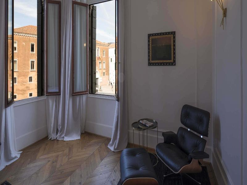 Palazzo Paruta - Oda