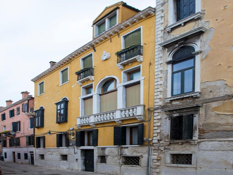 Palazzo Paruta - Oda