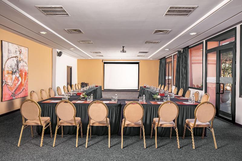 Grand Plaza - Toplantı