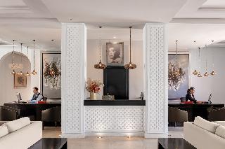 Grand Plaza