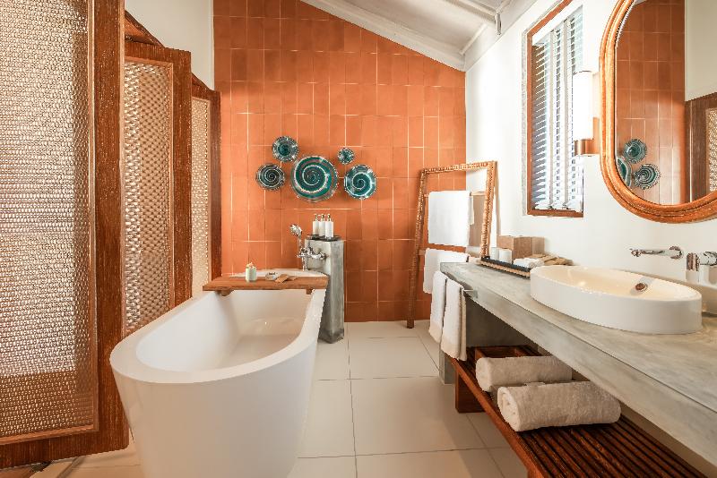 NH Collection Maldives Reethi Resort - Oda