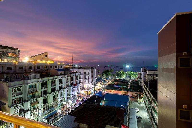Eastiny Inn Hotel - Genel