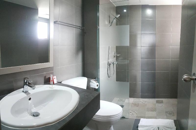 Eastiny Inn Hotel - Oda