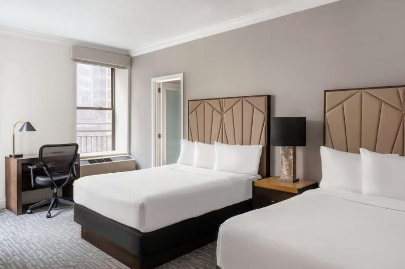Martinique New York on Broadway, Curio By Hilton - Oda