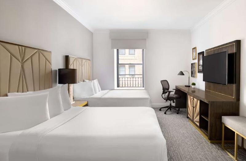 Martinique New York on Broadway, Curio By Hilton - Oda