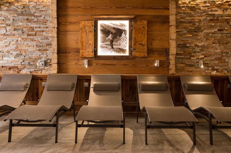 Lifthotel - Genel