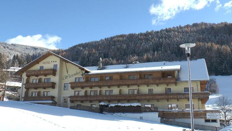 Wiesenhof - Genel