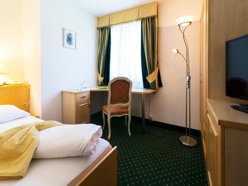 Hotel Alpenhof - Oda