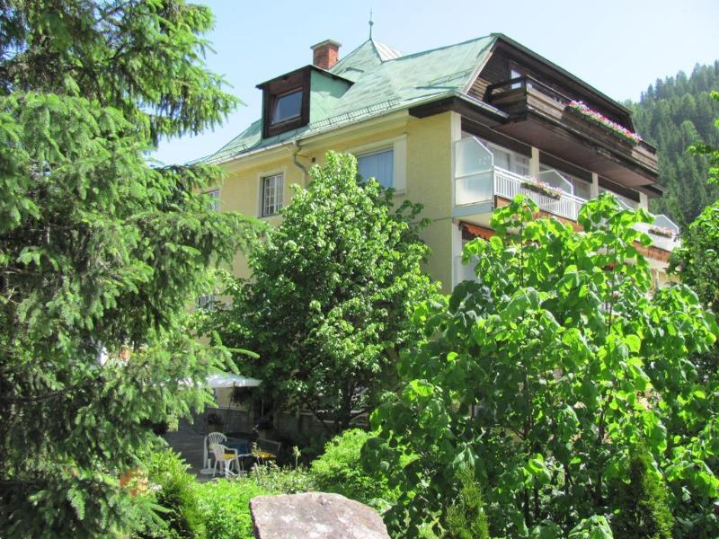 Der Lindenhof - Genel
