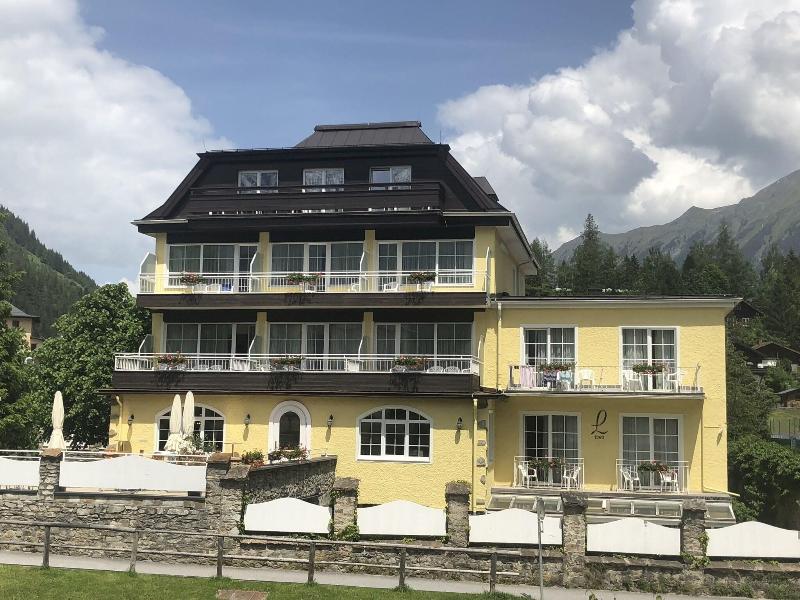 Der Lindenhof - Genel