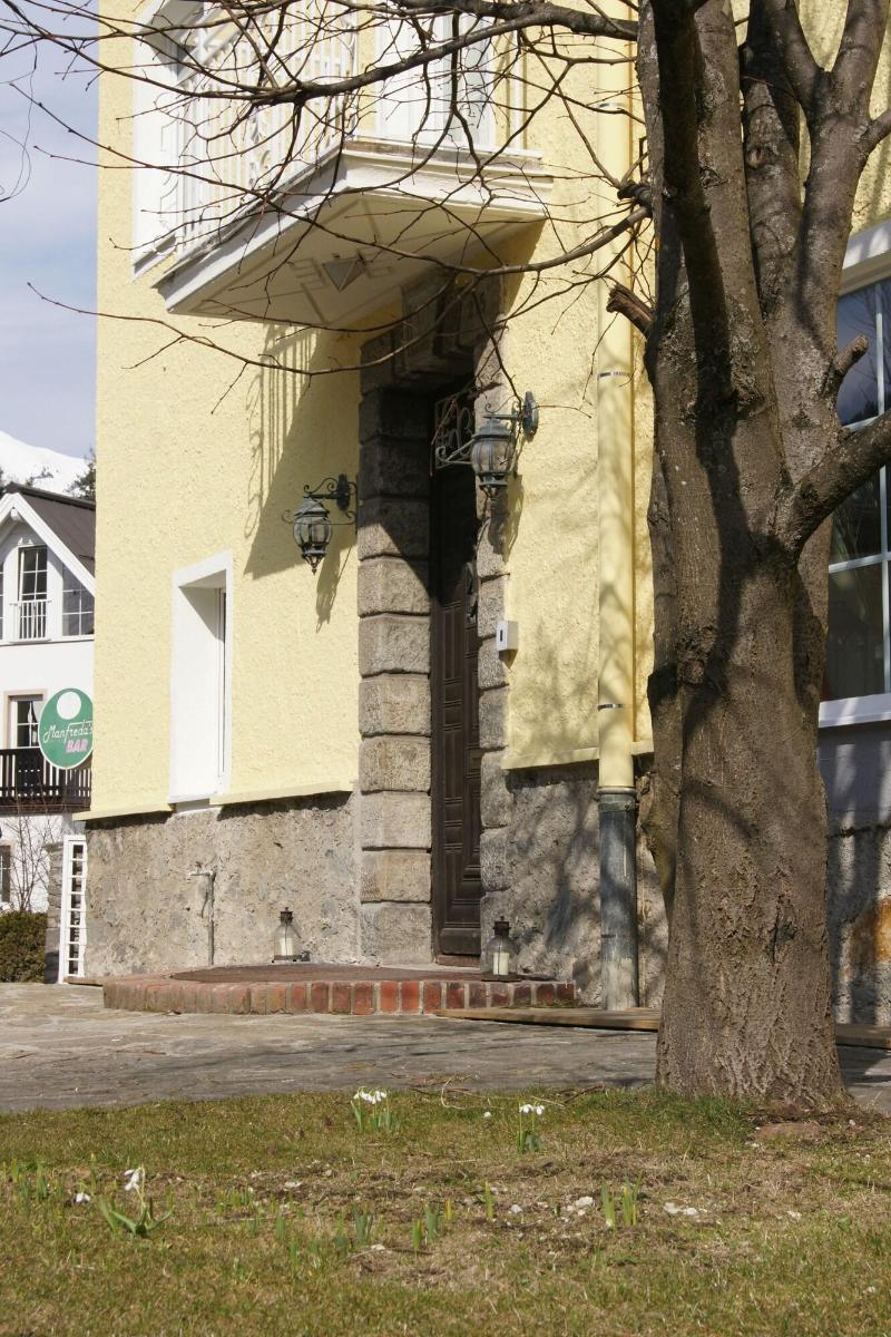 Der Lindenhof - Genel