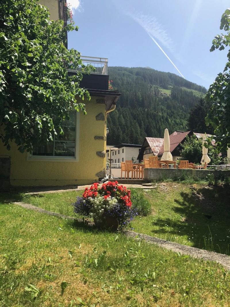 Der Lindenhof - Genel