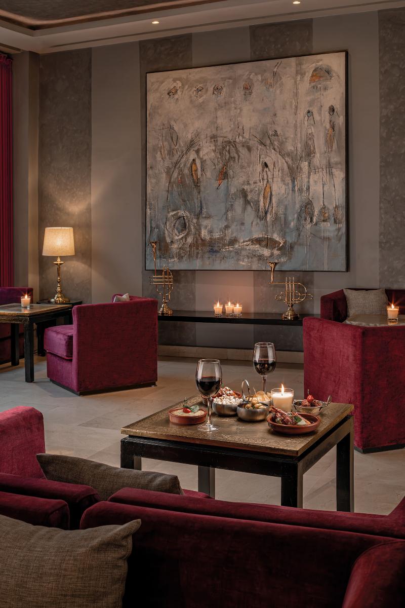 Red Hotel - Bar