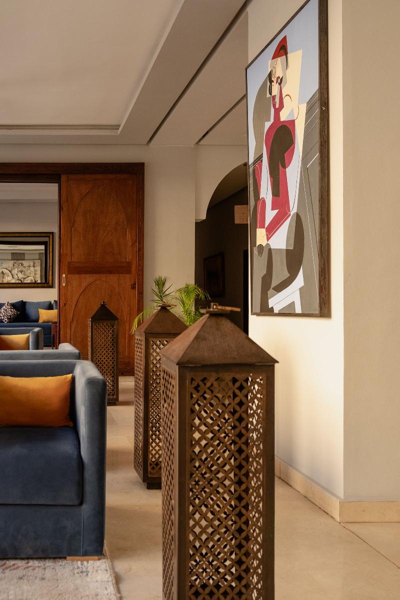 Red Hotel - Lobi