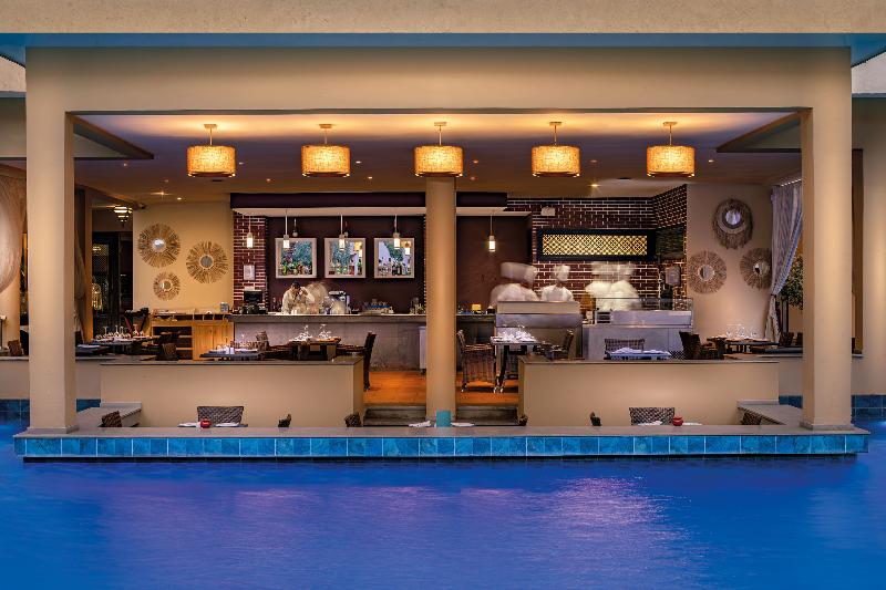 Red Hotel - Restoran