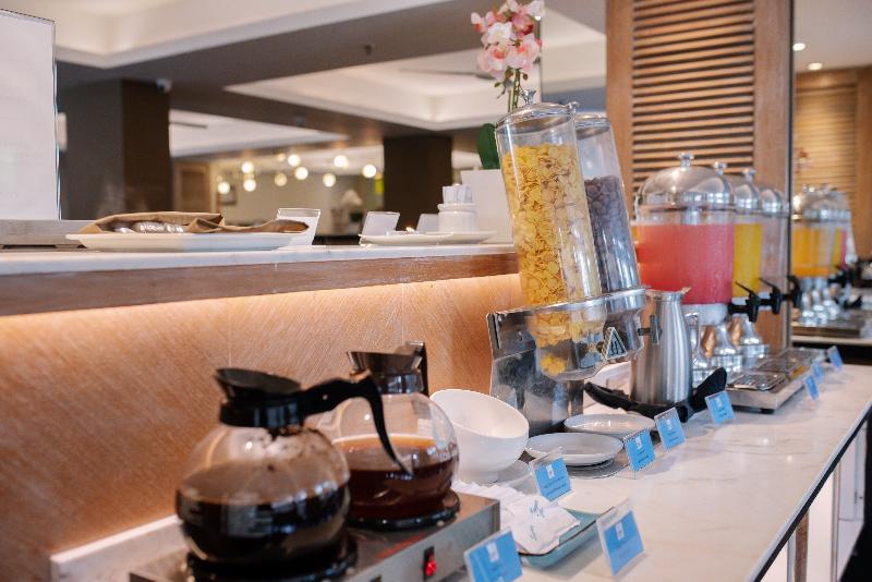 Kuta Beach Hotel - Restoran