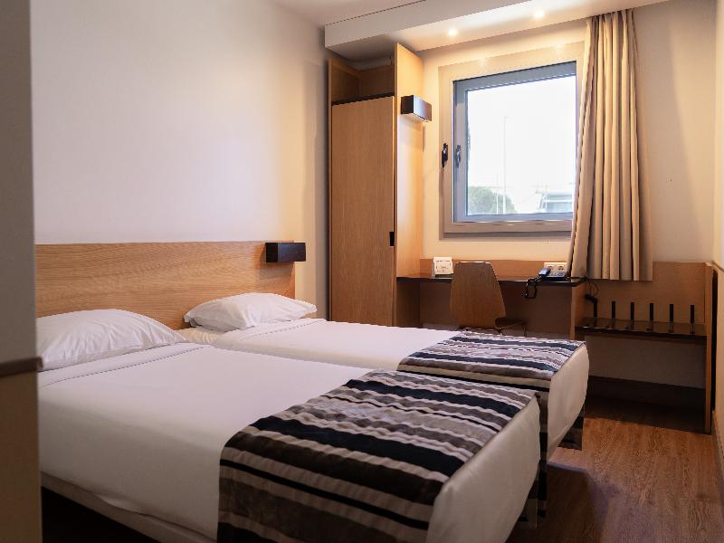Park Hotel Porto Aeroporto - Oda