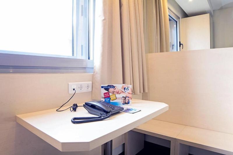 Park Hotel Porto Aeroporto - Oda