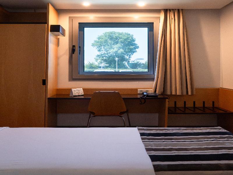 Park Hotel Porto Aeroporto - Oda