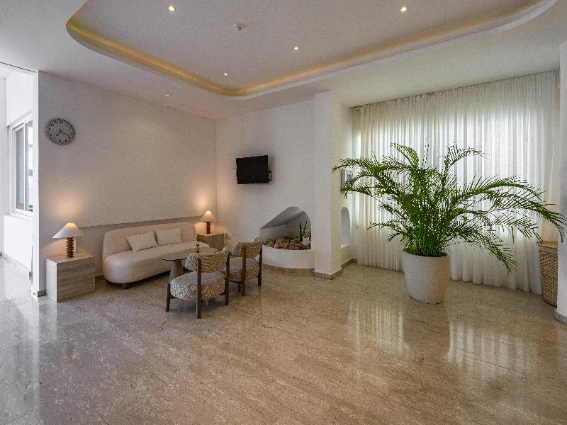 Anonymous Beach Hotel - Lobi