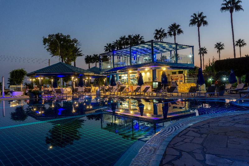 Anonymous Beach Hotel - Genel