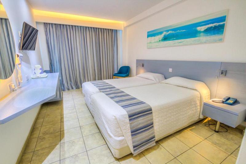 Anonymous Beach Hotel - Oda