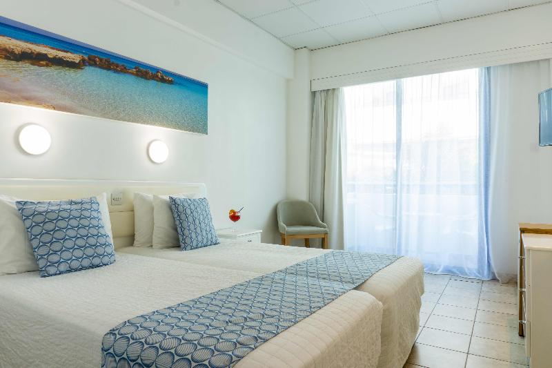Anonymous Beach Hotel - Oda