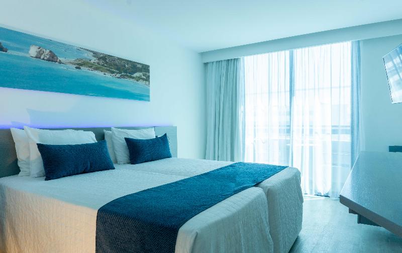Anonymous Beach Hotel - Oda