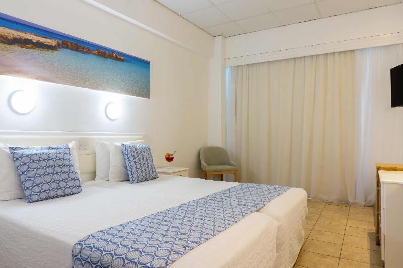Anonymous Beach Hotel - Oda
