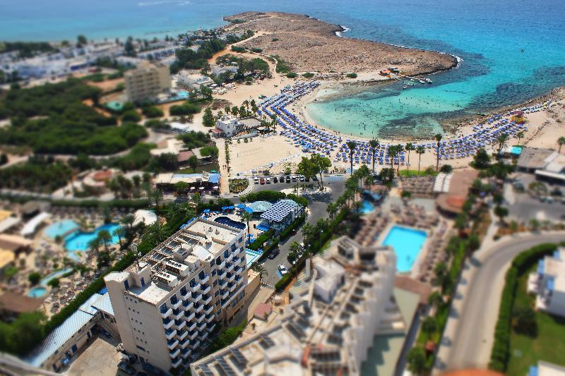 Anonymous Beach Hotel - Havuz
