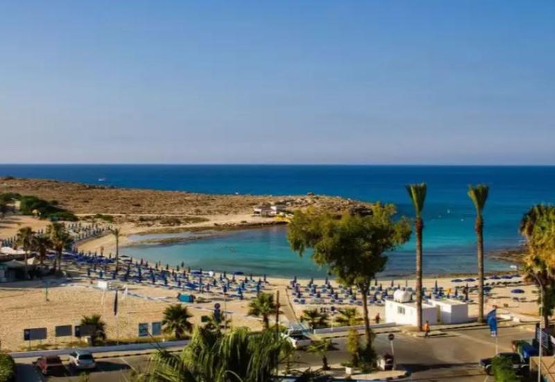 Anonymous Beach Hotel - Plaj