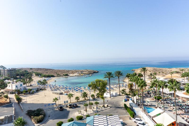 Anonymous Beach Hotel - Plaj