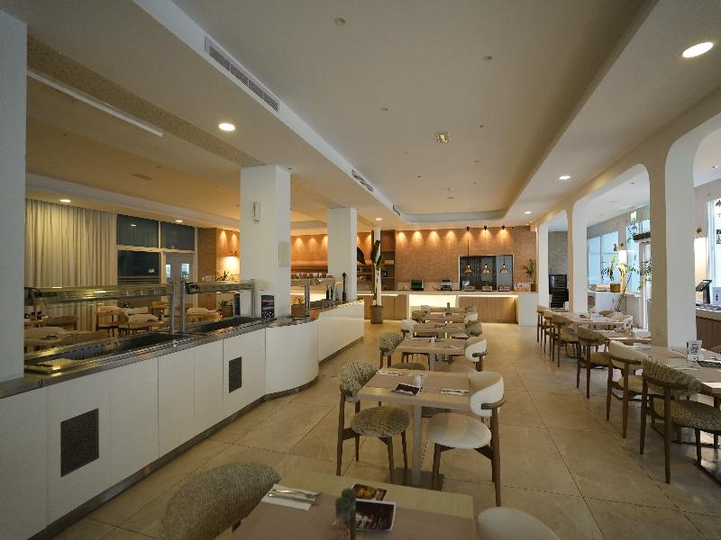 Anonymous Beach Hotel - Restoran