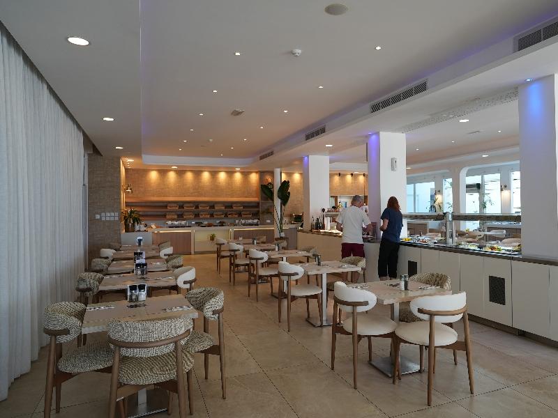 Anonymous Beach Hotel - Restoran