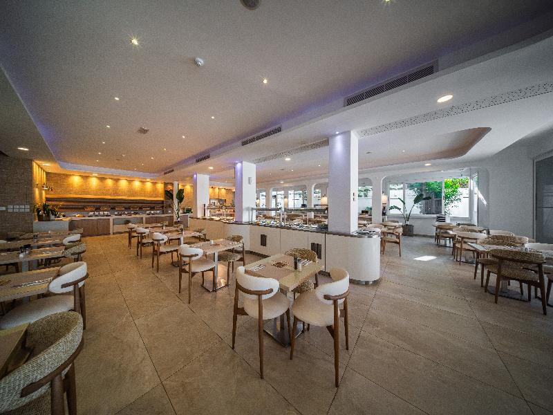Anonymous Beach Hotel - Restoran