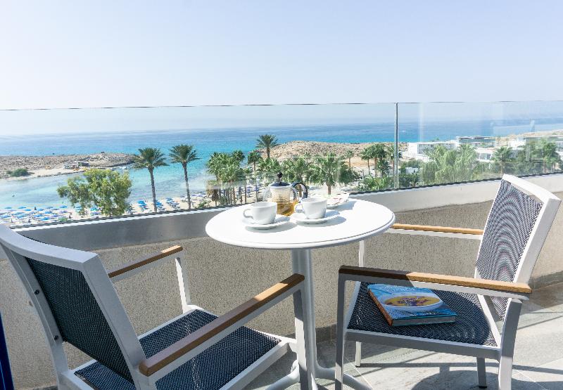 Anonymous Beach Hotel - Teras