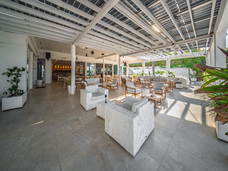 Anonymous Beach Hotel - Teras