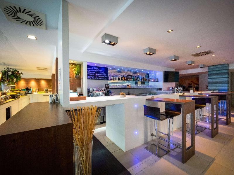 Ibis Styles Linz - Bar