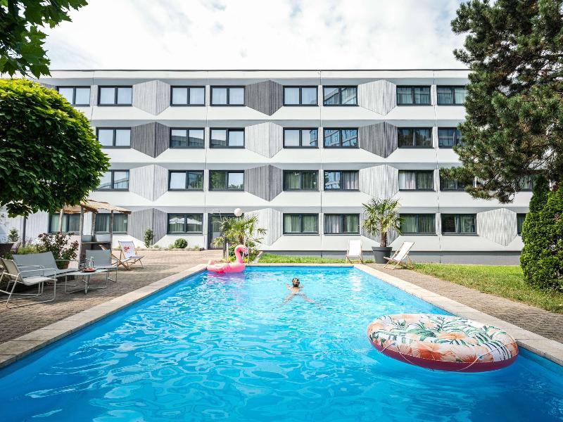 Ibis Styles Linz - Havuz
