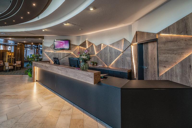 PLAZA INN Salzburg Messe - Lobi