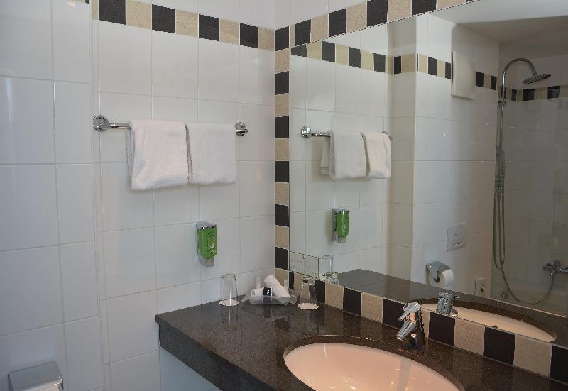 Holiday Inn Salzburg City, an IHG Hotel - Oda