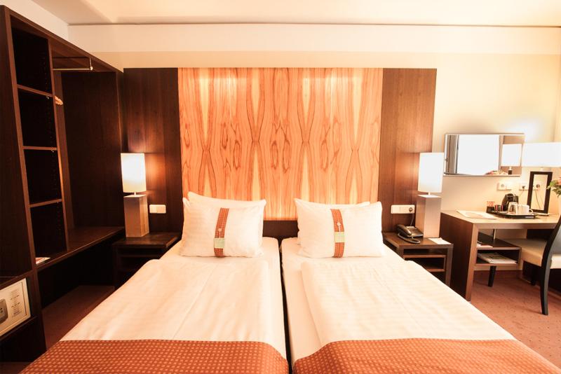 Holiday Inn Salzburg City, an IHG Hotel - Oda