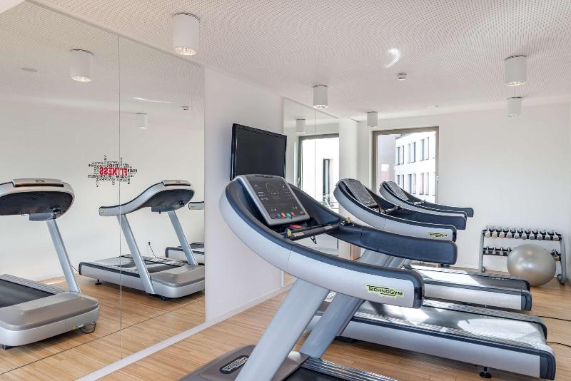 Park Inn by Radisson Stuttgart - Aktivite