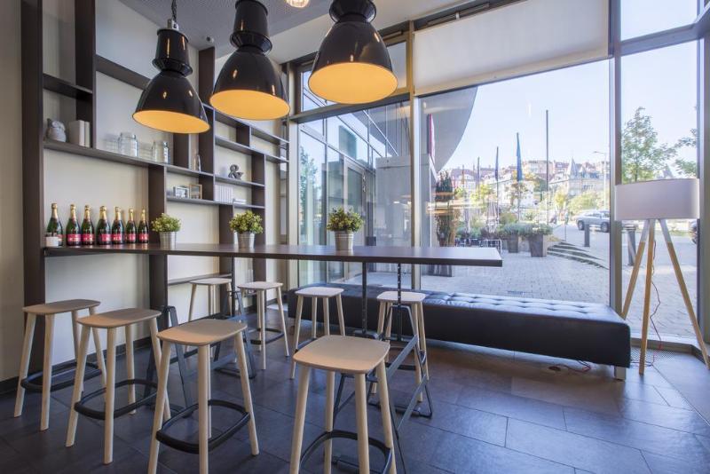 Park Inn by Radisson Stuttgart - Genel