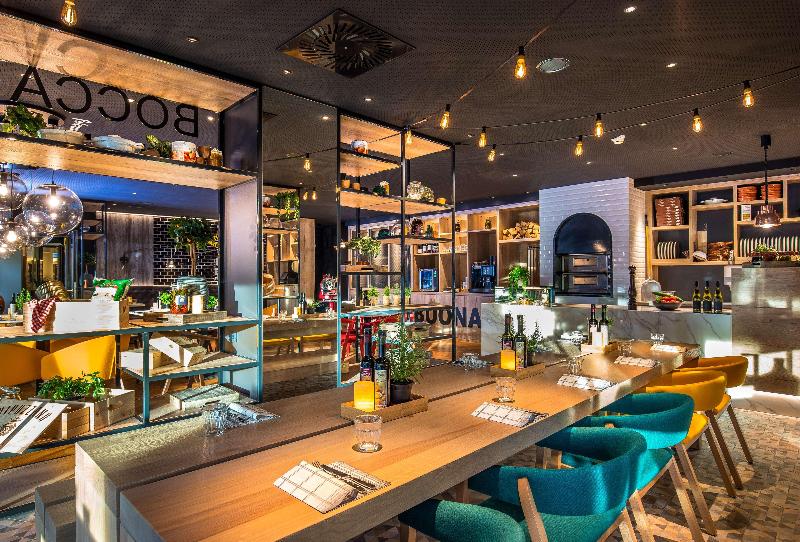 Park Inn by Radisson Stuttgart - Restoran