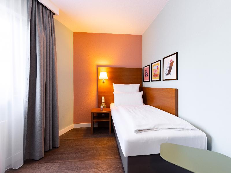 Garner Hotel Stuttgart City Centre by IHG - Oda